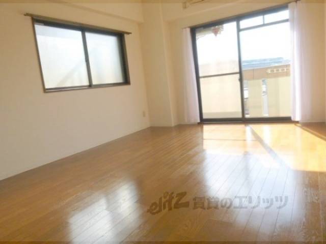 洋室　日当たり良好です