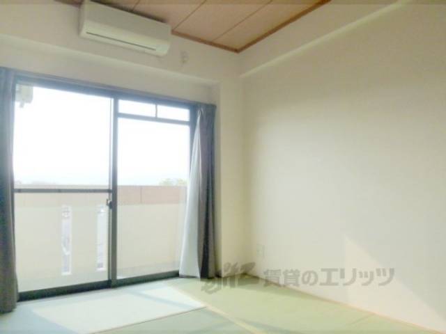 和室　日当たり良好です