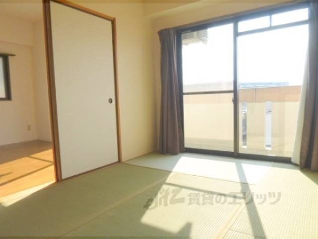 和室　綺麗な畳です