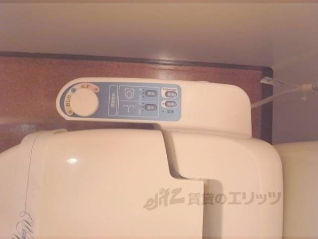 トイレ　ウォシュレット