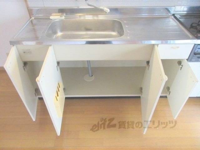 キッチン　下部収納