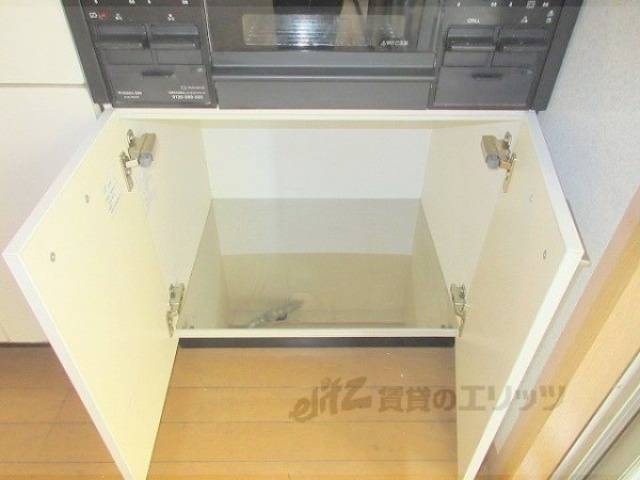 キッチン　下部収納