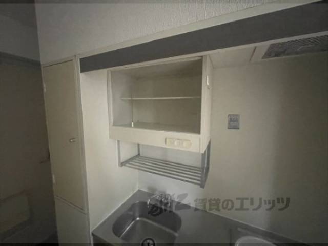 キッチン　上部収納