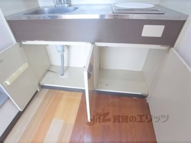 キッチン　下部収納