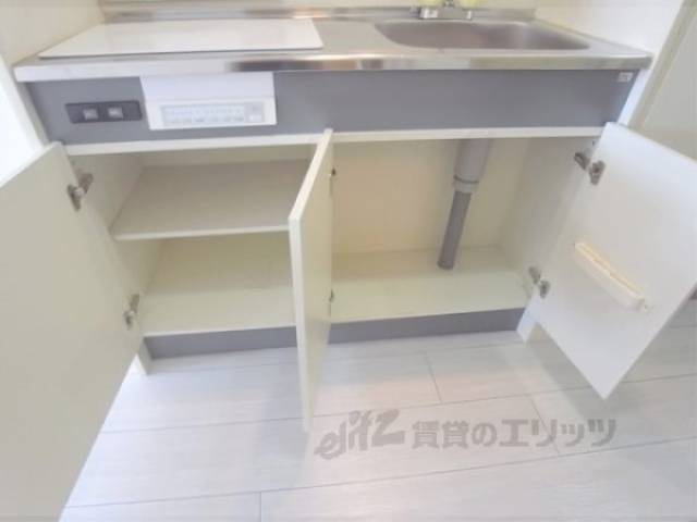 キッチン　下部収納