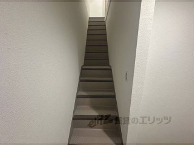 廊下　階段