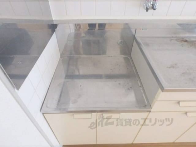 キッチン　コンロ置き場