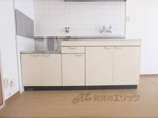 キッチン　キッチン下収納