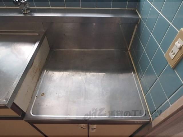 下駄箱　コンロ置き場