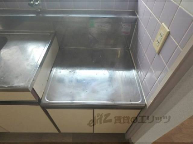 キッチン　コンロ置場
