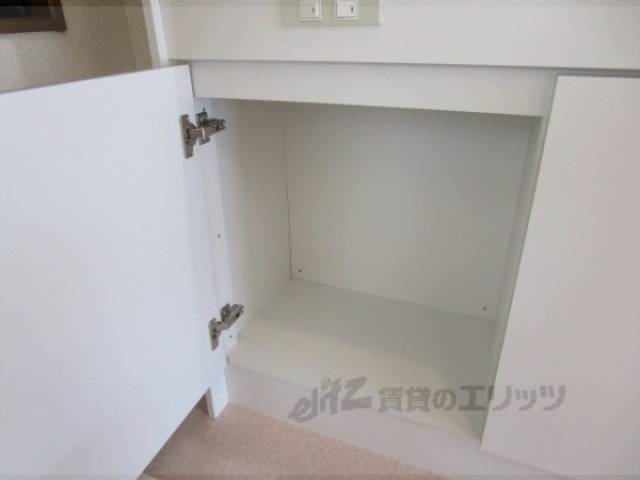 キッチン　下部収納