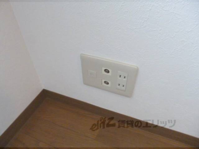 洋室　コンセント