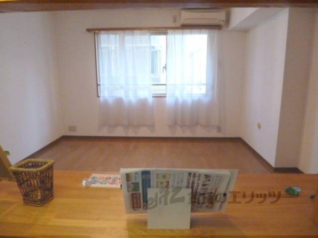 リビング　キッチンからの眺め