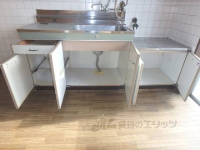 キッチン　収納