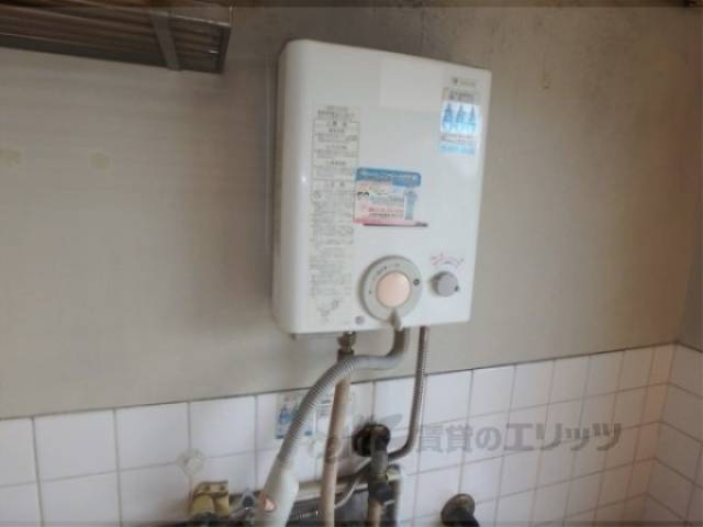 キッチン　給湯器