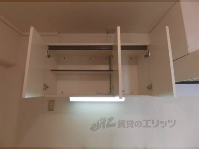 キッチン　収納