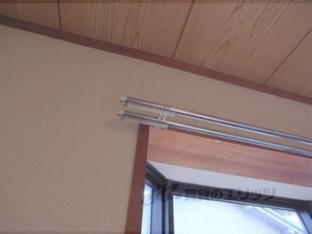 カーテンレール