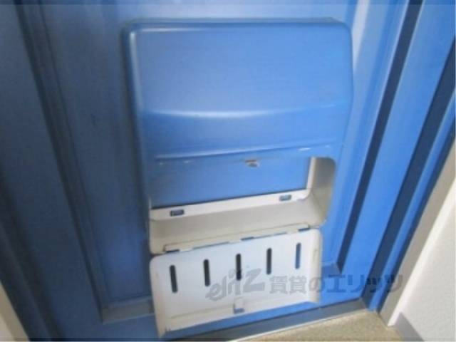 玄関　郵便受け