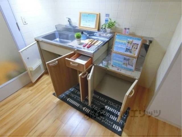 キッチン　下部収納