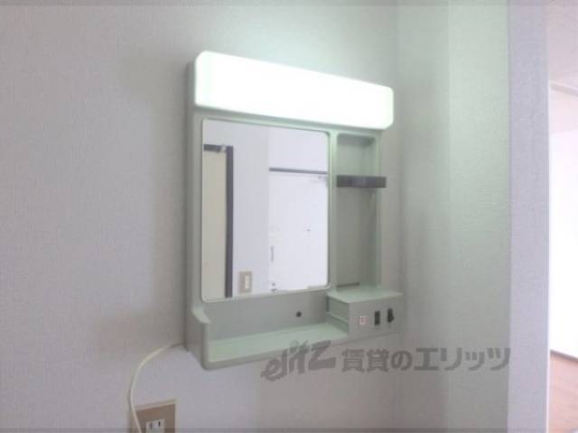 洗面所　鏡