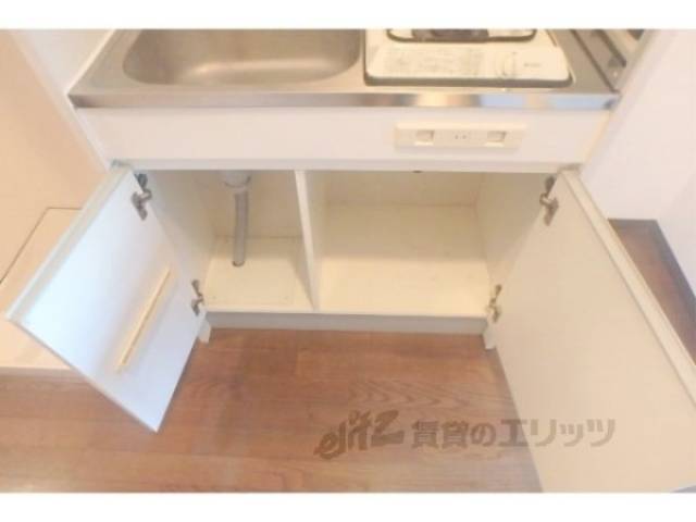 キッチン　下部