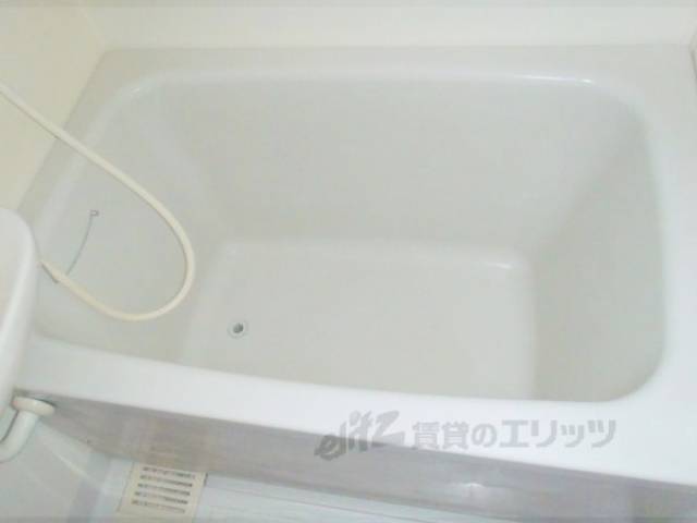 風呂　ゆったり入れるお風呂です。