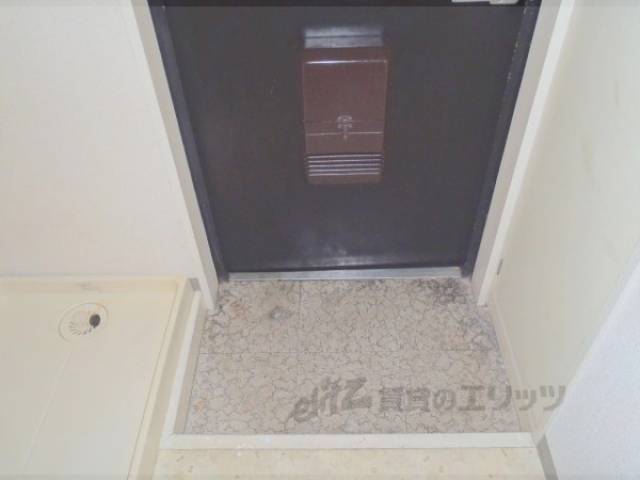 玄関　お部屋の出入り口です。