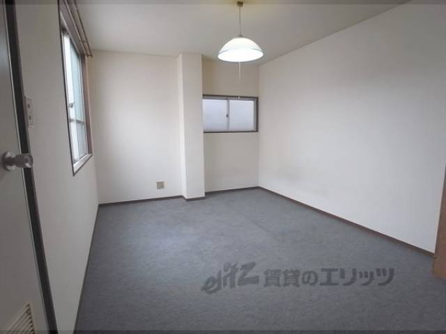 洋室 7.8帖