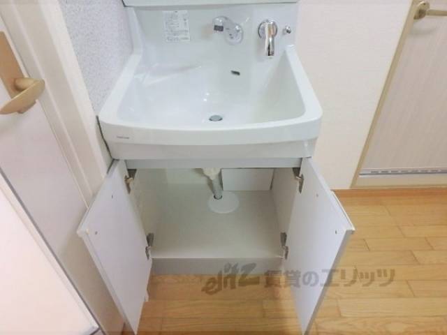 洗面所　収納