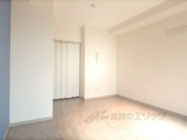 洋室　明るく綺麗な室内です