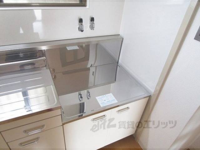 キッチン　コンロ置き場