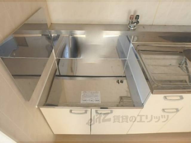 キッチン　コンロ置き場