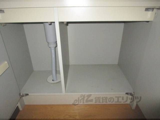 キッチン　下部収納