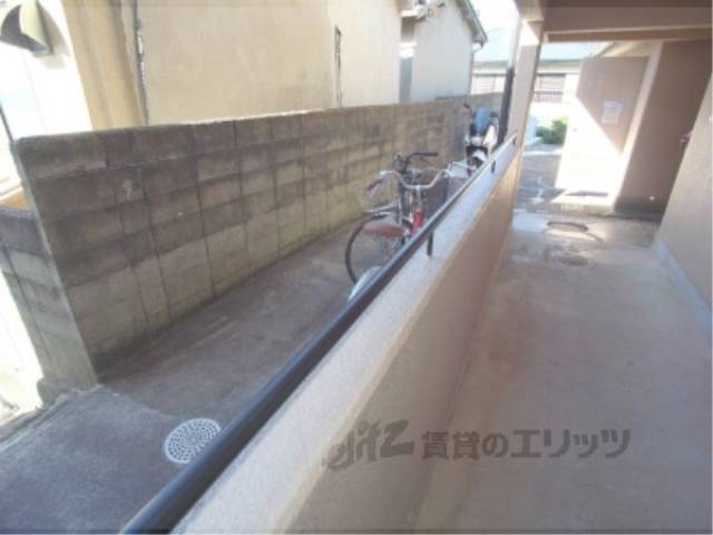 玄関　共用部