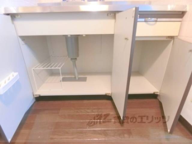 キッチン　下部収納