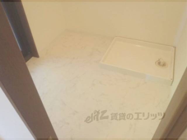 脱衣所　広々脱衣所です