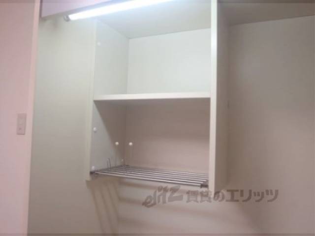 キッチン　キッチン上部棚