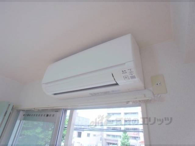 エアコン　夏場冬場の救世主