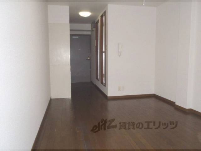 洋室　７．３帖のお部屋。ペットの相談できます