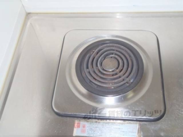 キッチン　コンロが付いていて便利ですね
