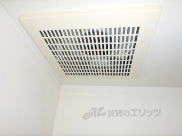 キッチン　換気扇