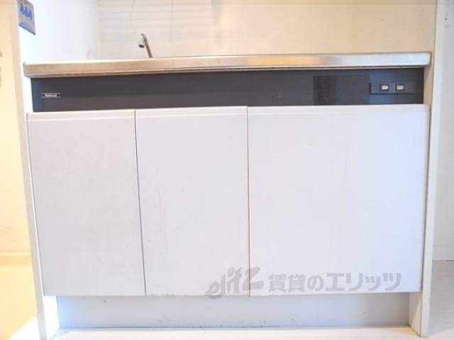 キッチン　キッチン下収納