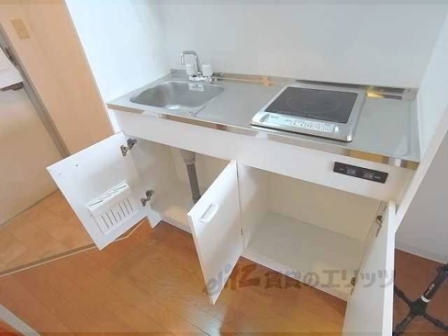キッチン　キッチン下収納