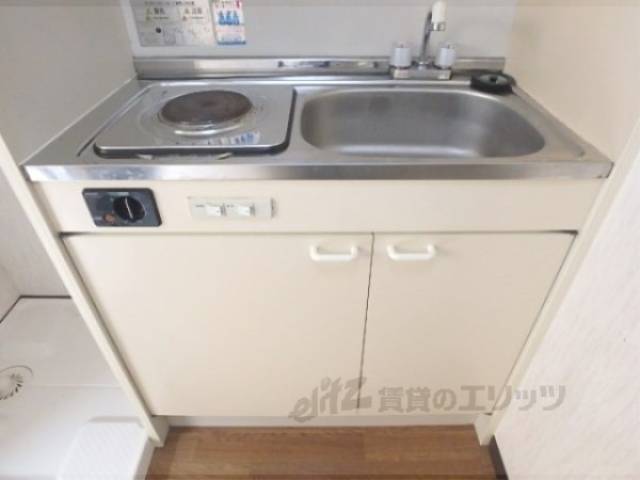 キッチン　キッチン下部収納