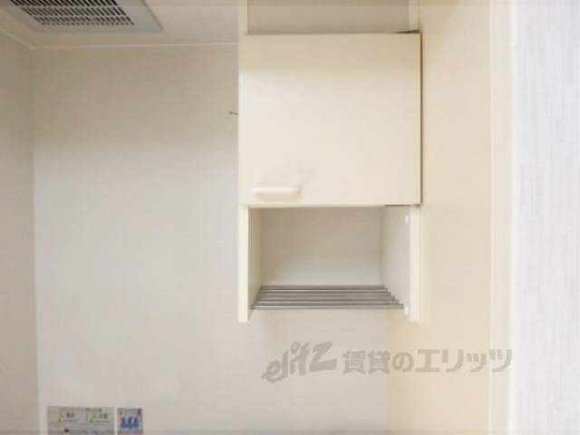 キッチン　キッチン上部棚