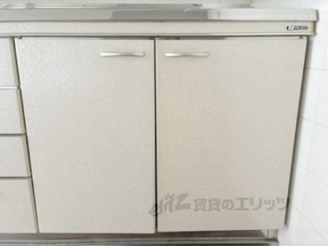 キッチン　キッチン下収納