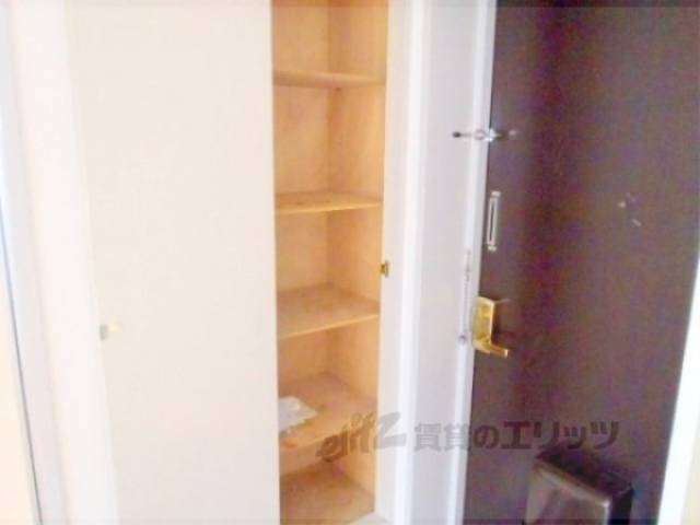 下駄箱　下駄箱付で便利です