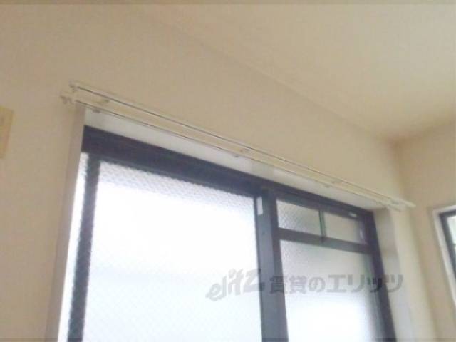 カーテンレール