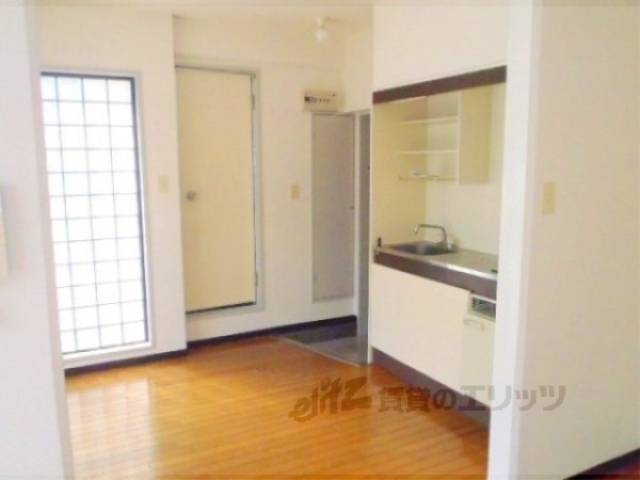 洋室　別のアングル