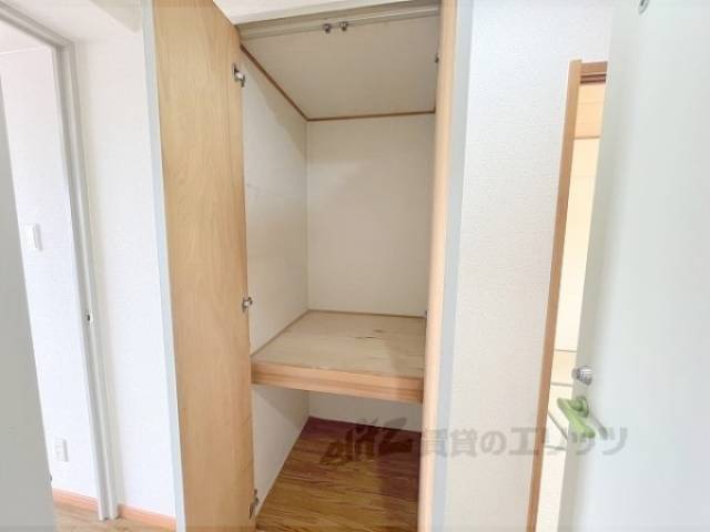 収納　廊下